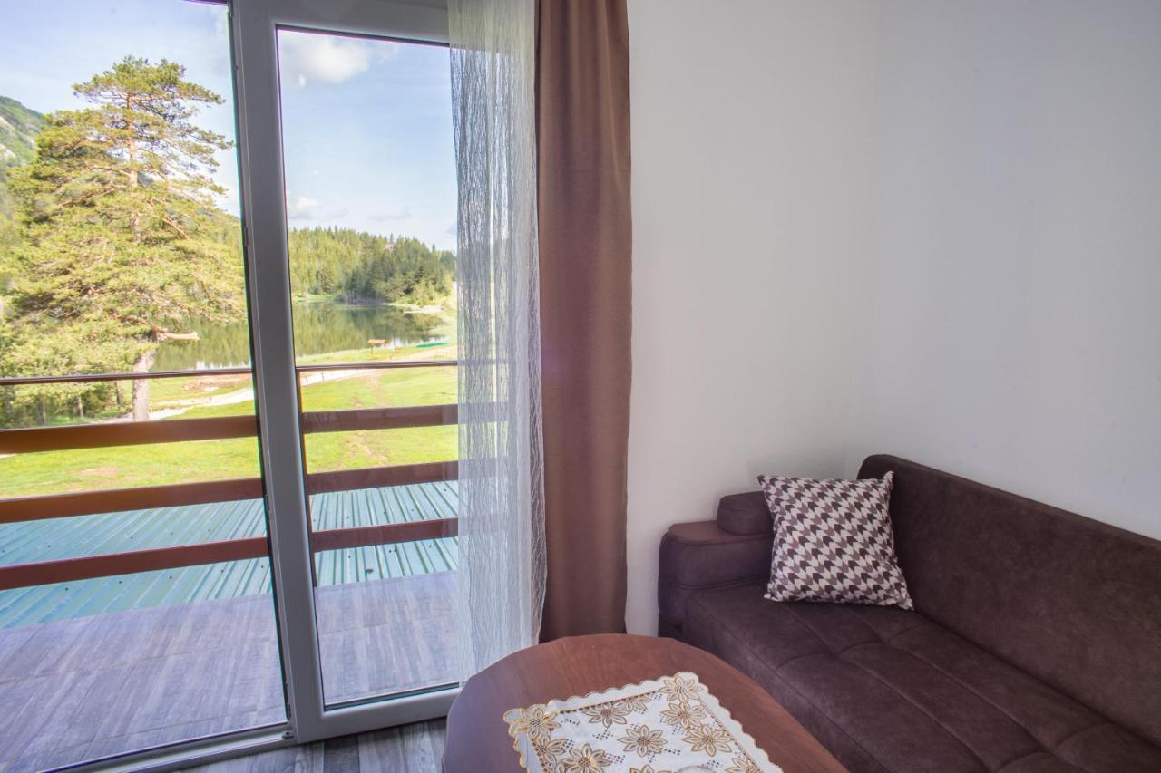 Apartmani Jezero Žabljak エクステリア 写真