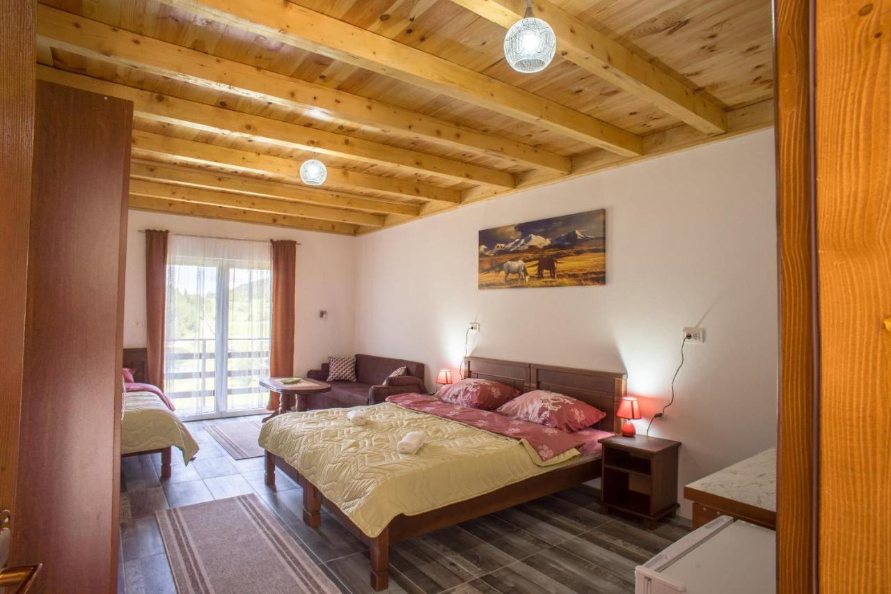 Apartmani Jezero Žabljak エクステリア 写真