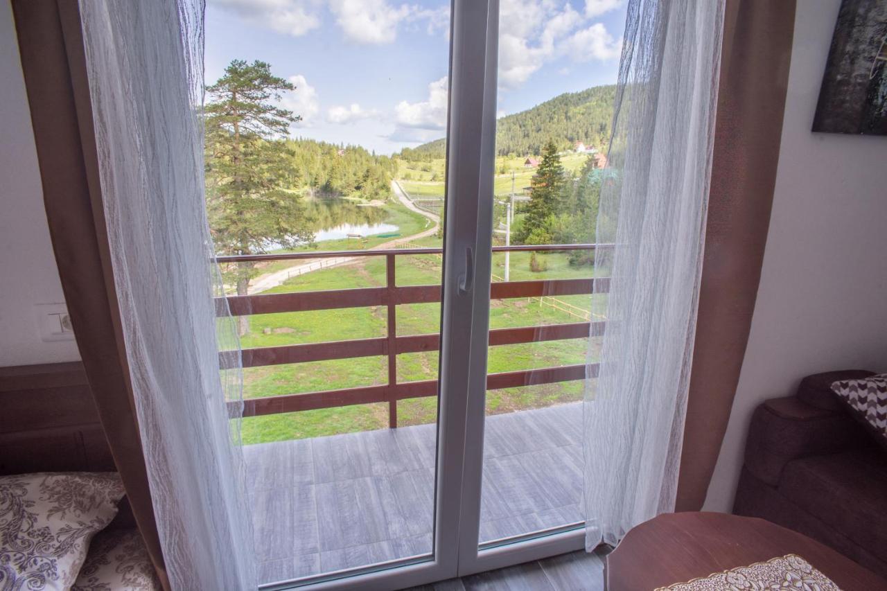 Apartmani Jezero Žabljak エクステリア 写真