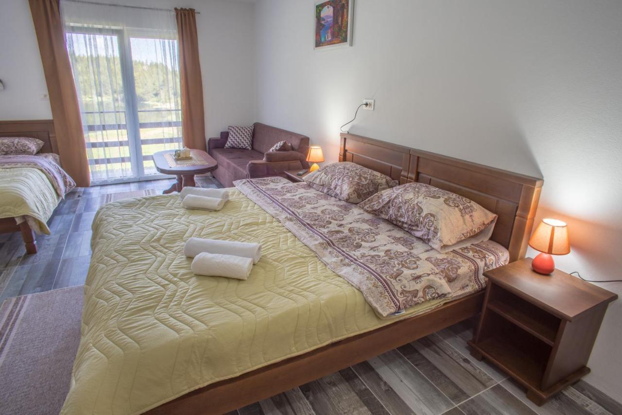 Apartmani Jezero Žabljak エクステリア 写真