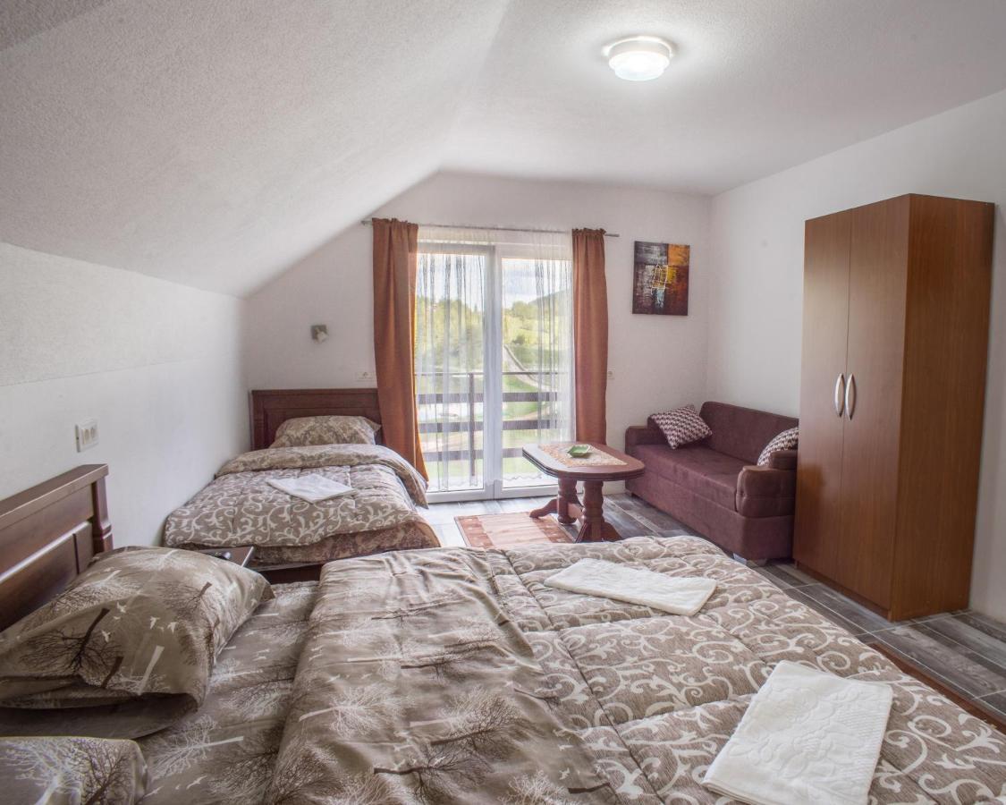 Apartmani Jezero Žabljak エクステリア 写真