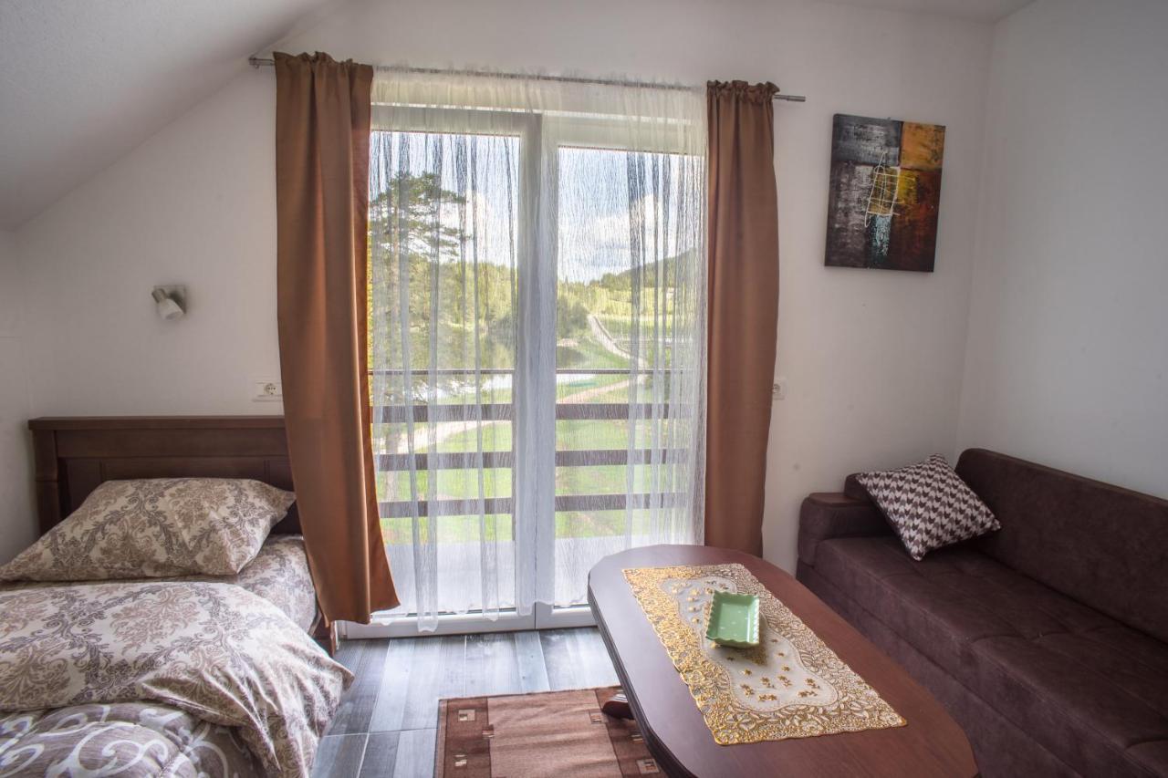 Apartmani Jezero Žabljak エクステリア 写真