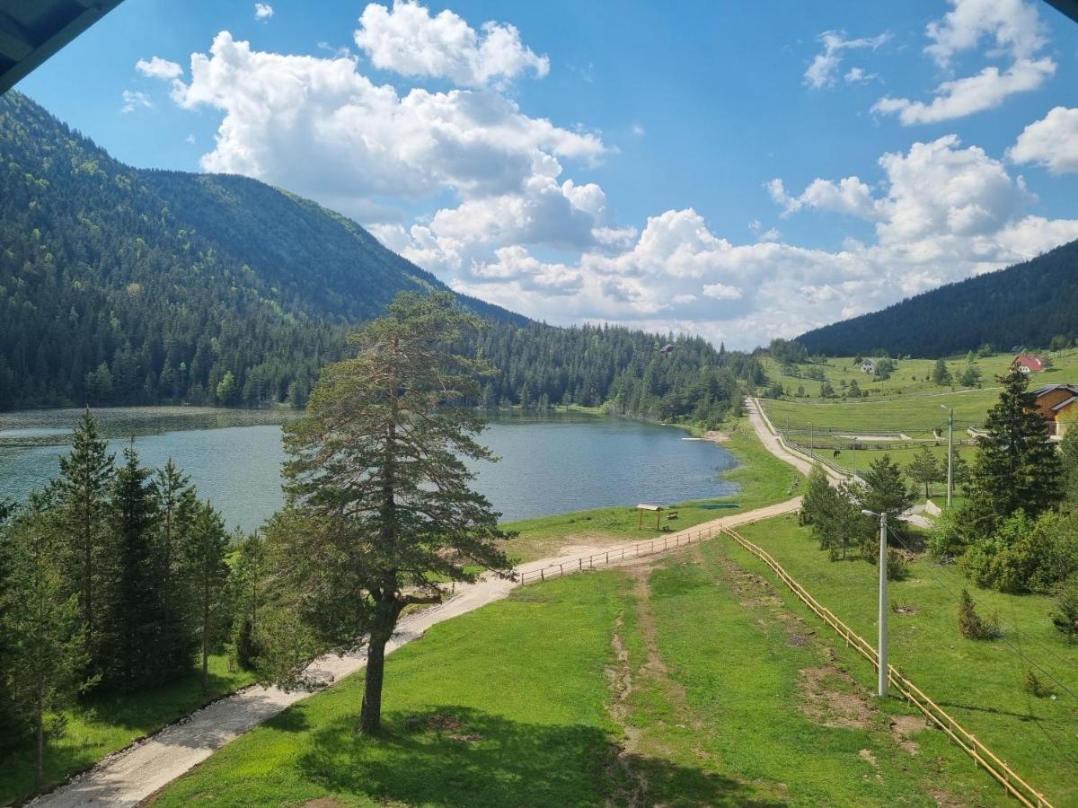 Apartmani Jezero Žabljak エクステリア 写真