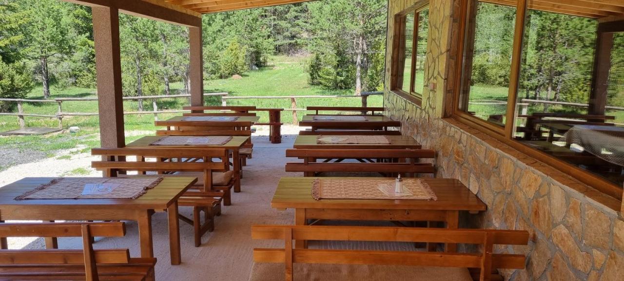 Apartmani Jezero Žabljak エクステリア 写真