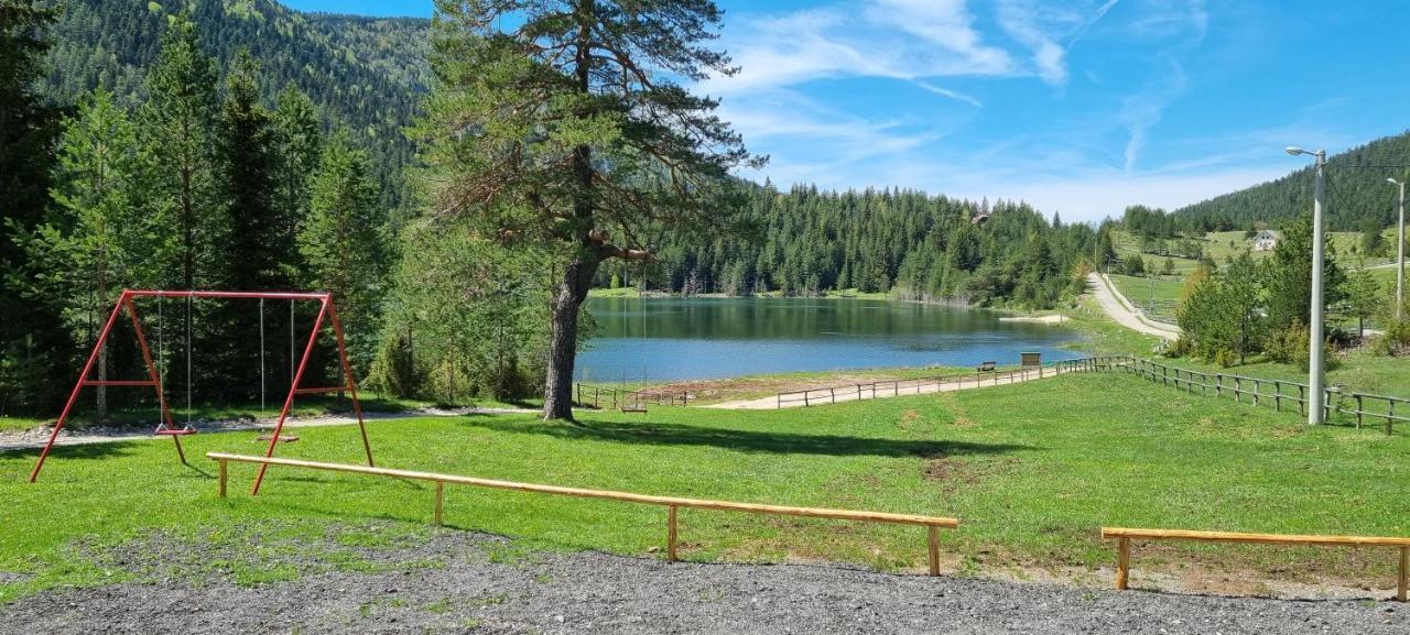 Apartmani Jezero Žabljak エクステリア 写真