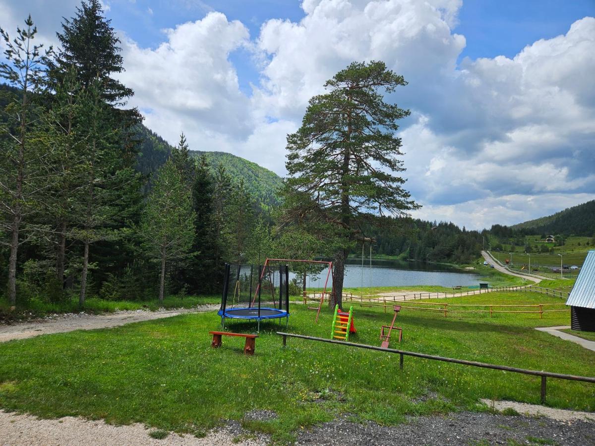 Apartmani Jezero Žabljak エクステリア 写真