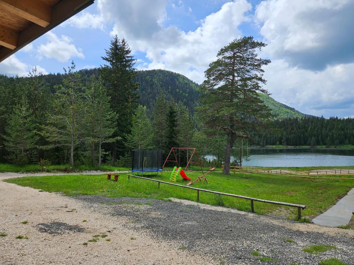 Apartmani Jezero Žabljak エクステリア 写真
