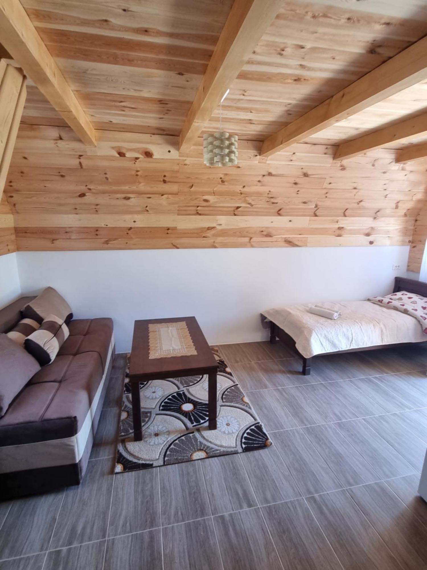Apartmani Jezero Žabljak 部屋 写真