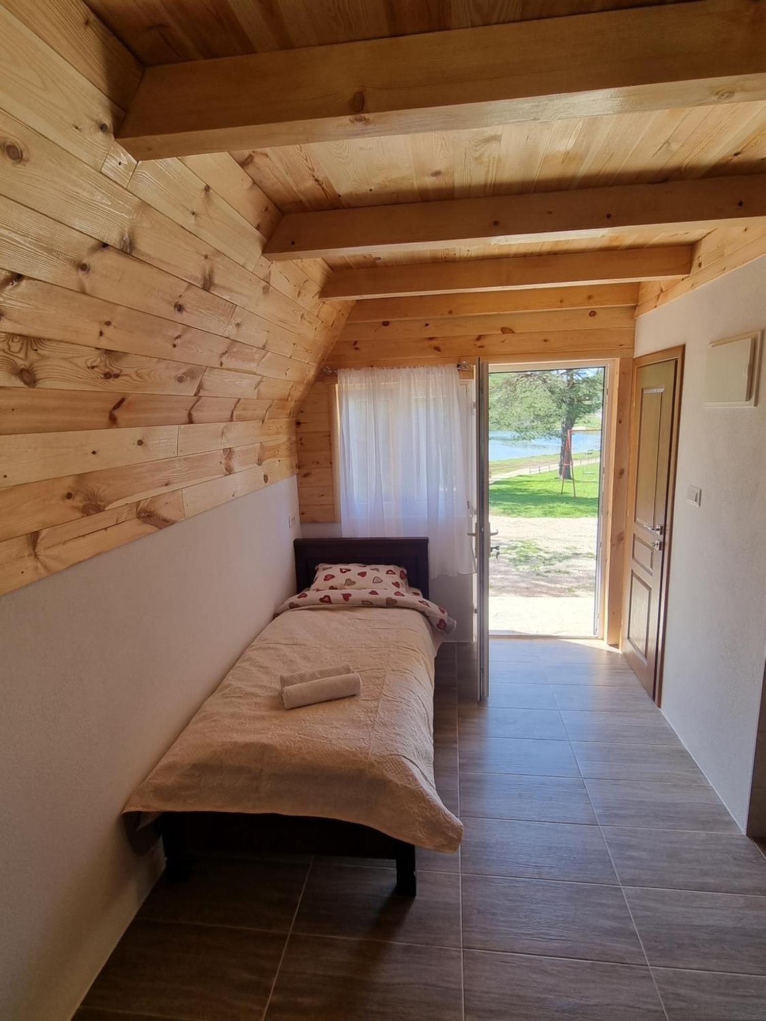 Apartmani Jezero Žabljak 部屋 写真