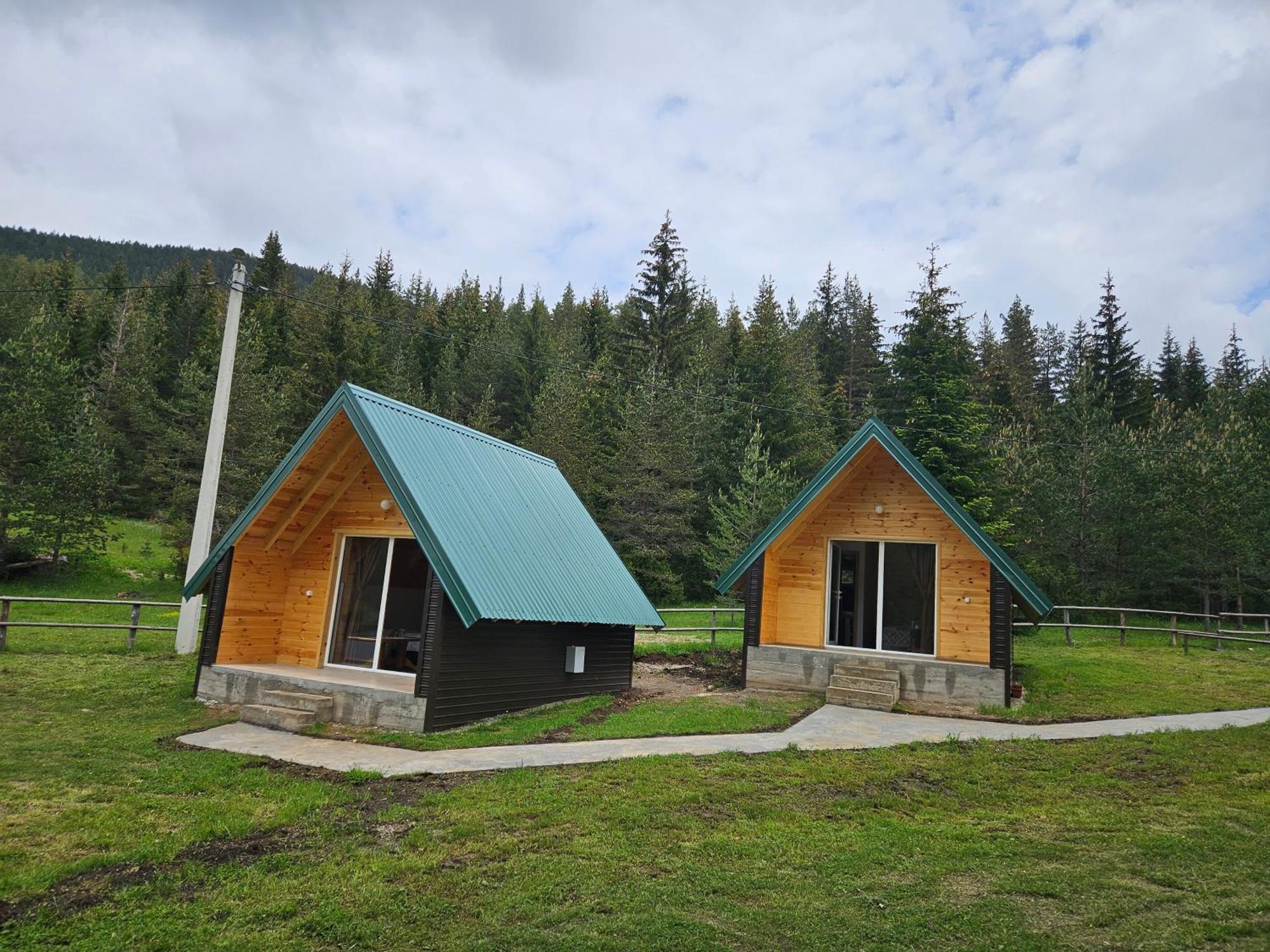 Apartmani Jezero Žabljak 部屋 写真